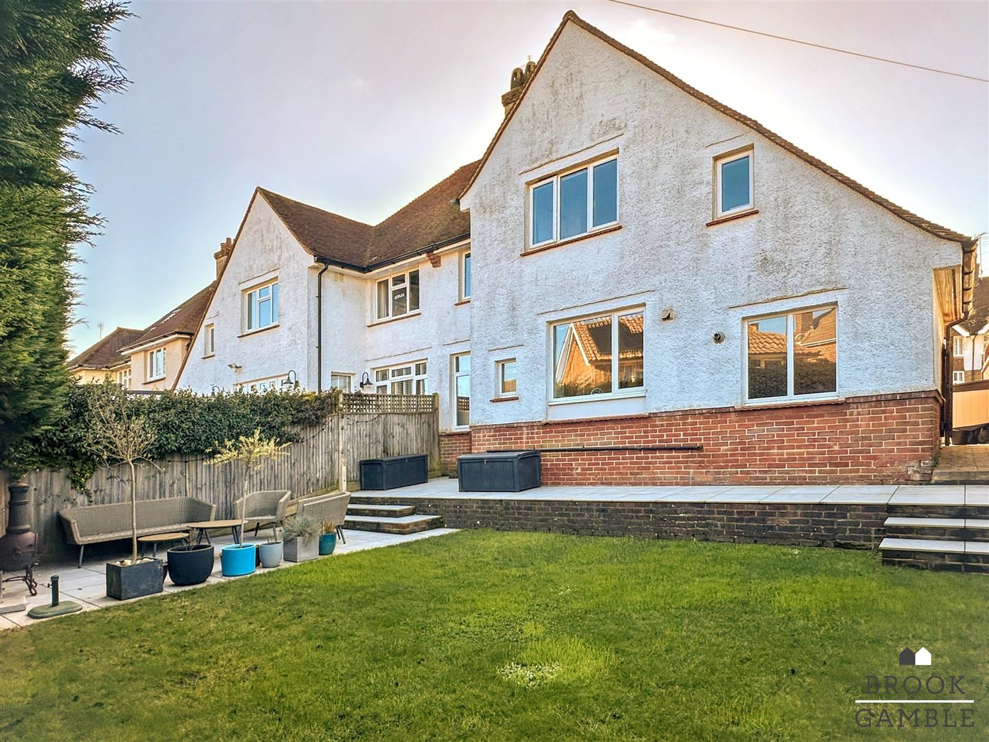 3 Bedroom House. Milton Road in Eastbourne,  18